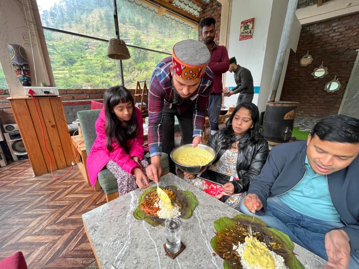 Thepahadians Food & Stay Jibhi Exterior foto